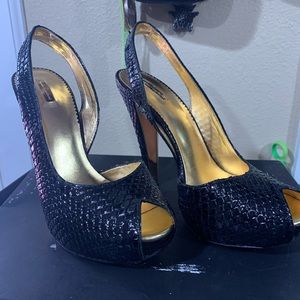 Report Signature Gala heels